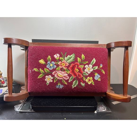 Unknown Other - 1032. Vintage Needlepoint Footstool - Red